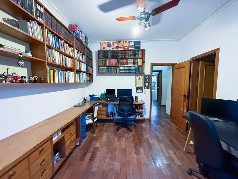 Casa à venda com 3 quartos, 243m2 - R$ 1.380.000 - Granja Olga II -Sorocaba/SP Rua Maria Cecília França Luz Sorocaba - 