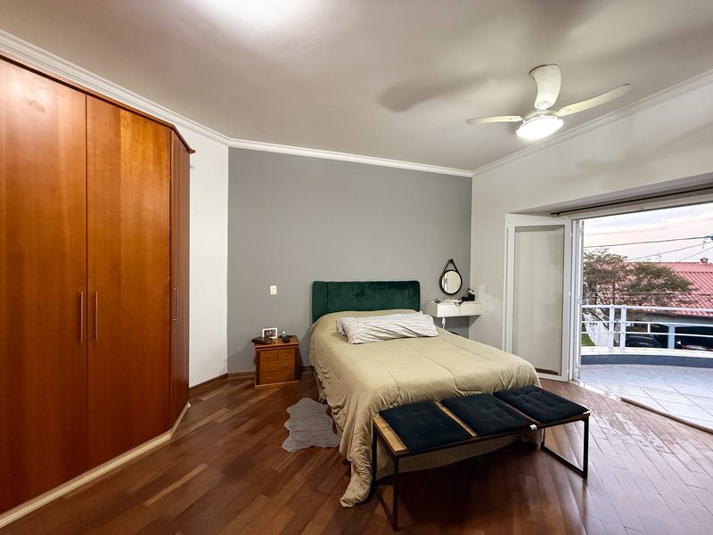 Casa à venda com 3 quartos, 243m2 - R$ 1.380.000 - Granja Olga II -Sorocaba/SP Rua Maria Cecília França Luz Sorocaba - 