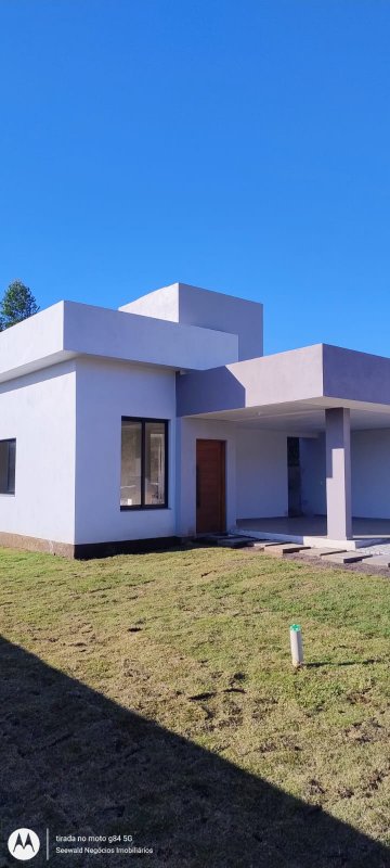 ✔️ Linda casa em Presidente Lucena  Presidente Lucena - 