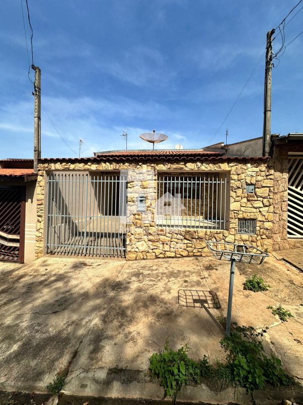 Casa excelente para locação com 2 quartos – Jardim Manoel de Abreu  Tatuí - 