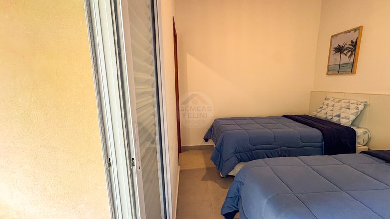 Casa em condomínio na charmosa Praia de Santiago - LOCAÇÃO ANUAL E VENDA  São Sebastião - 