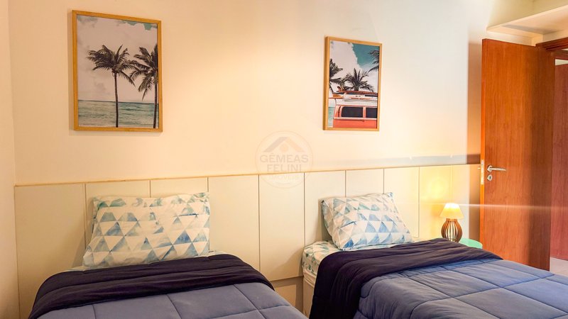 Casa em condomínio na charmosa Praia de Santiago - LOCAÇÃO ANUAL E VENDA  São Sebastião - 