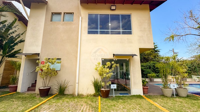 Casa em condomínio na charmosa Praia de Santiago - LOCAÇÃO ANUAL E VENDA  São Sebastião - 