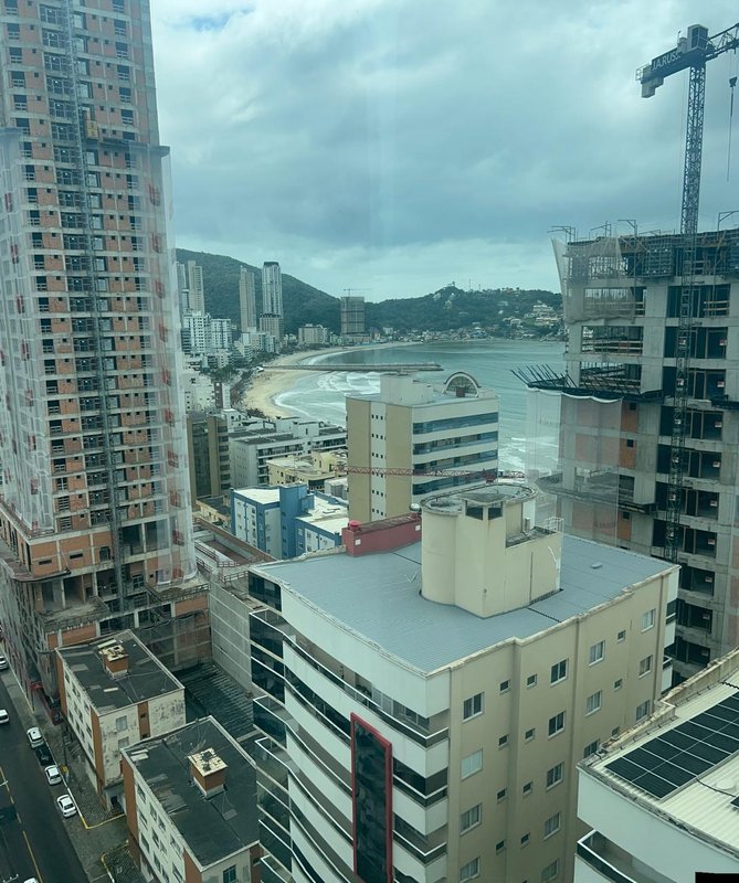Cobertura Duplex – Edifício Central Park, Itapema/SC Rua 138 Itapema - 
