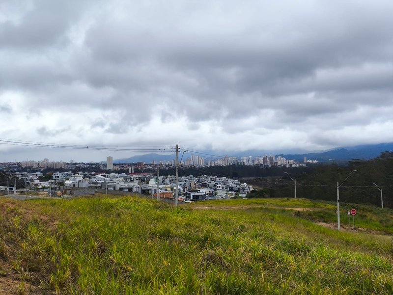 Terreno com Vista Privilegiada no Mosaico Horizontes  Mogi das Cruzes - 