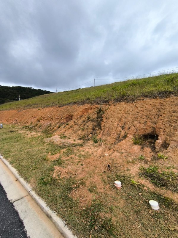 Terreno com Vista Privilegiada no Mosaico Horizontes  Mogi das Cruzes - 