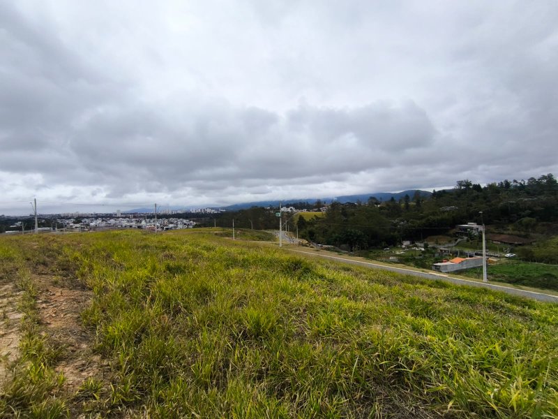 Terreno com Vista Privilegiada no Mosaico Horizontes  Mogi das Cruzes - 