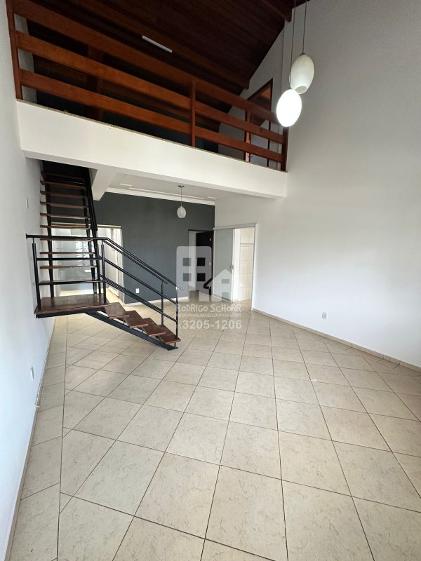 Locação – Casa Alto Padrão no Condomínio Vila Monte Verde 4 quartos e piscina  Tatuí - 