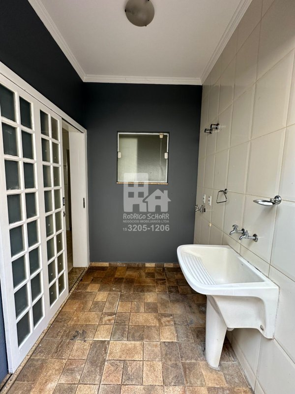 Locação – Casa Alto Padrão no Condomínio Vila Monte Verde 4 quartos e piscina  Tatuí - 
