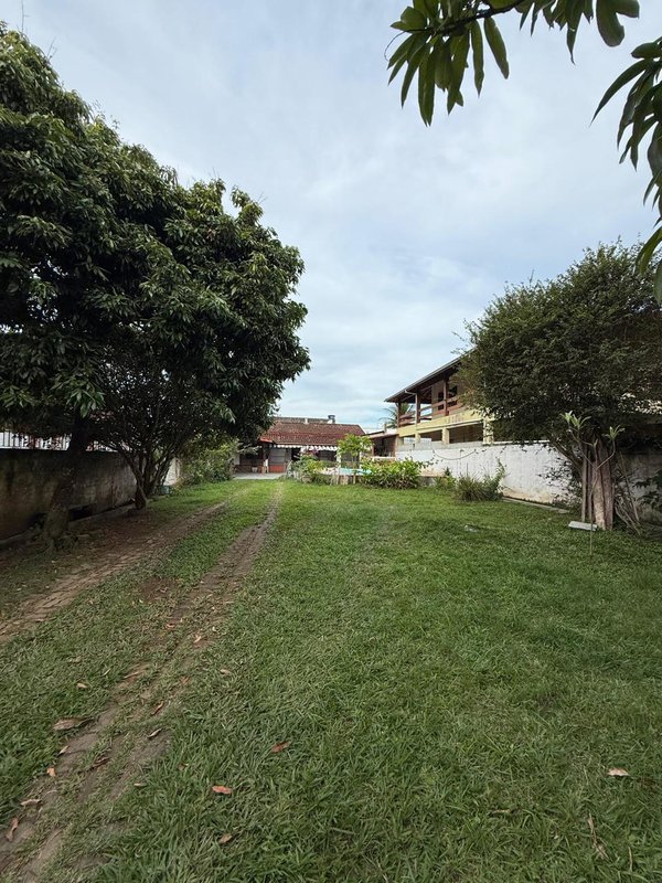 ✨ Casa com terreno amplo no Porto Novo – Caraguatatuba ✨  Caraguatatuba - 