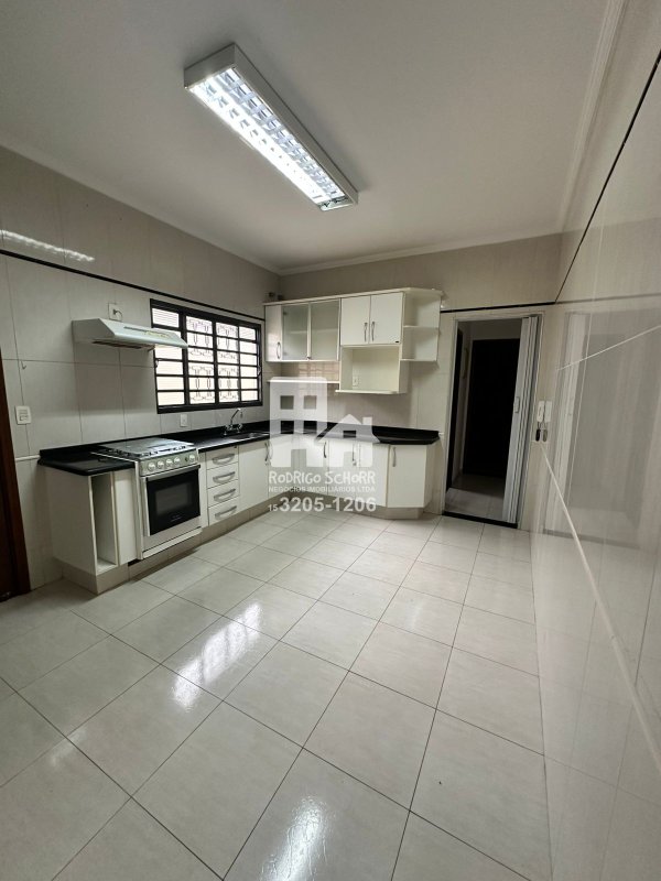 🏡 OPORTUNIDADE – CASA 2 Quartos em excelente localização no DR. LAURINDO À VENDA!  Tatuí - 