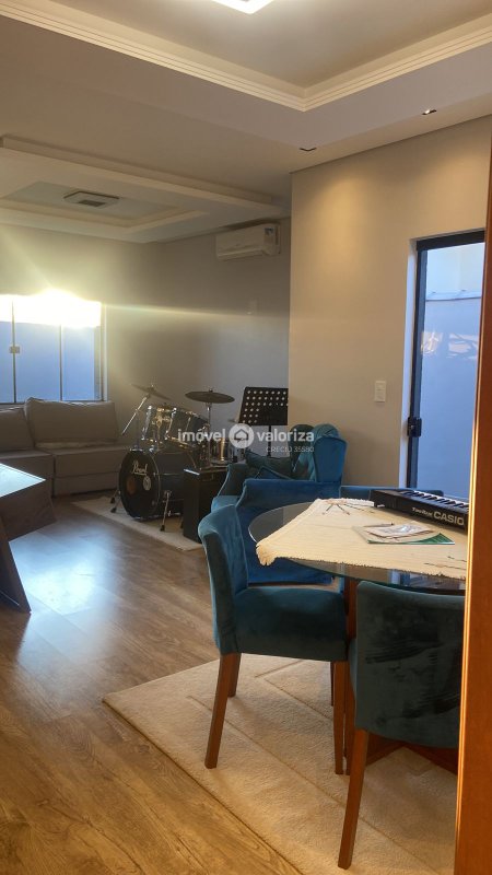 Casa espaçosa com 3 dormitórios e área gourmet na Brabância | Avaré  Avaré - 