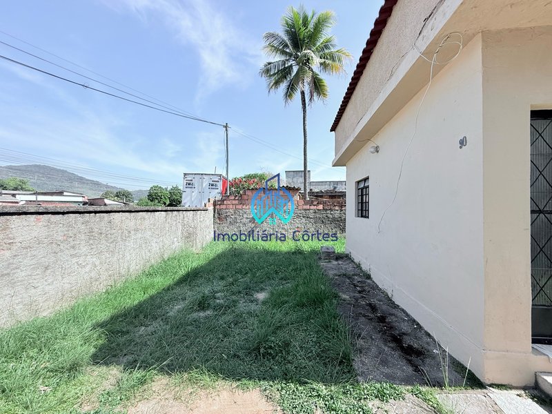 Alugando casa no Centro de Guapimirim por R$ 1.100 Rua Nadyr de Almeida Antunes Guapimirim - 