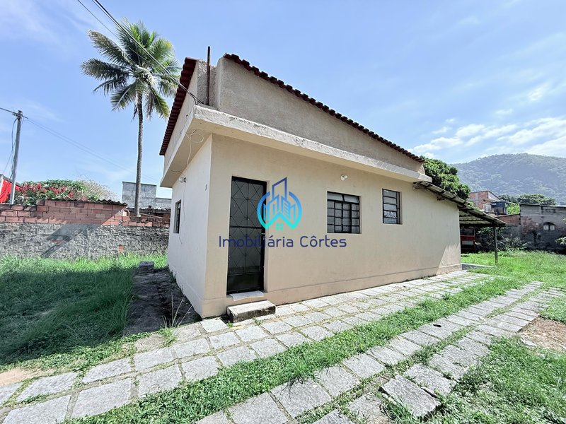 Alugando casa no Centro de Guapimirim por R$ 1.100 Rua Nadyr de Almeida Antunes Guapimirim - 