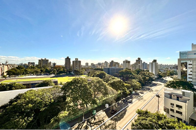 R$ 580.000 - ÓTIMO APARTAMENTO - 63M2 - 2 DORM - SUÍTE - VISTA - INFRA - 2 VAGAS Rua Afonso Pena Porto Alegre - 