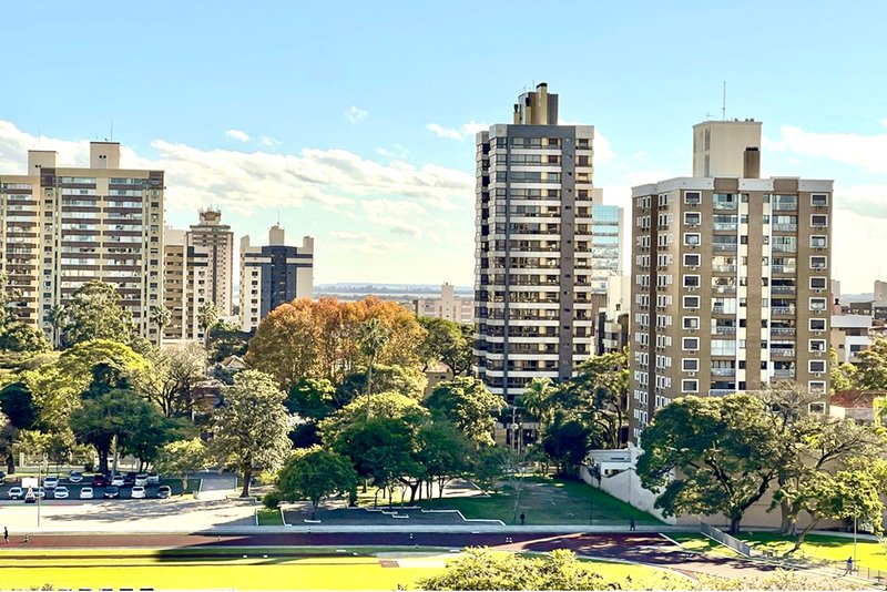R$ 580.000 - ÓTIMO APARTAMENTO - 63M2 - 2 DORM - SUÍTE - VISTA - INFRA - 2 VAGAS Rua Afonso Pena Porto Alegre - 