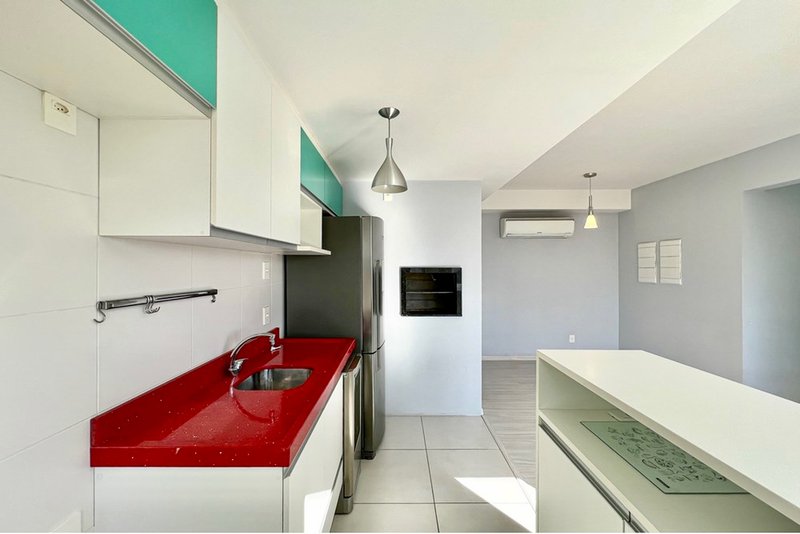 R$ 580.000 - ÓTIMO APARTAMENTO - 63M2 - 2 DORM - SUÍTE - VISTA - INFRA - 2 VAGAS Rua Afonso Pena Porto Alegre - 