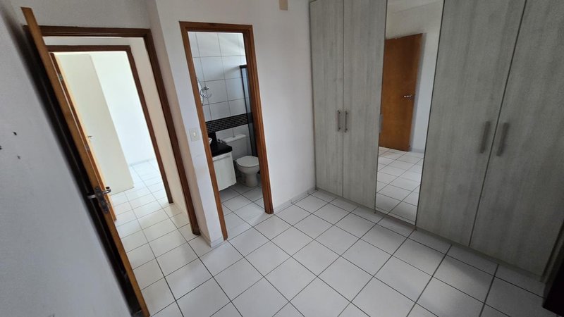 3 quartos (1 suíte). 62m². Varanda. Móveis planejados. 1 vaga de garagem Rua Visconde de Mamanguape Recife - 