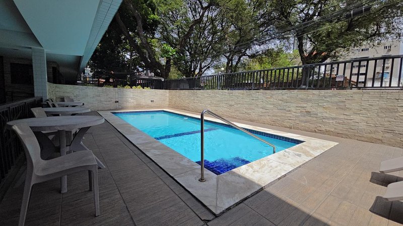 3 quartos (1 suíte). 62m². Varanda. Móveis planejados. 1 vaga de garagem Rua Visconde de Mamanguape Recife - 