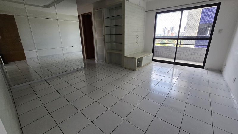 3 quartos (1 suíte). 62m². Varanda. Móveis planejados. 1 vaga de garagem Rua Visconde de Mamanguape Recife - 