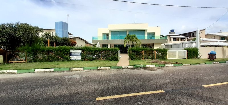 Lote á venda em condomínio de Alto Padrão na Praia de Guarajuba Rua Piragia Camaçari - 