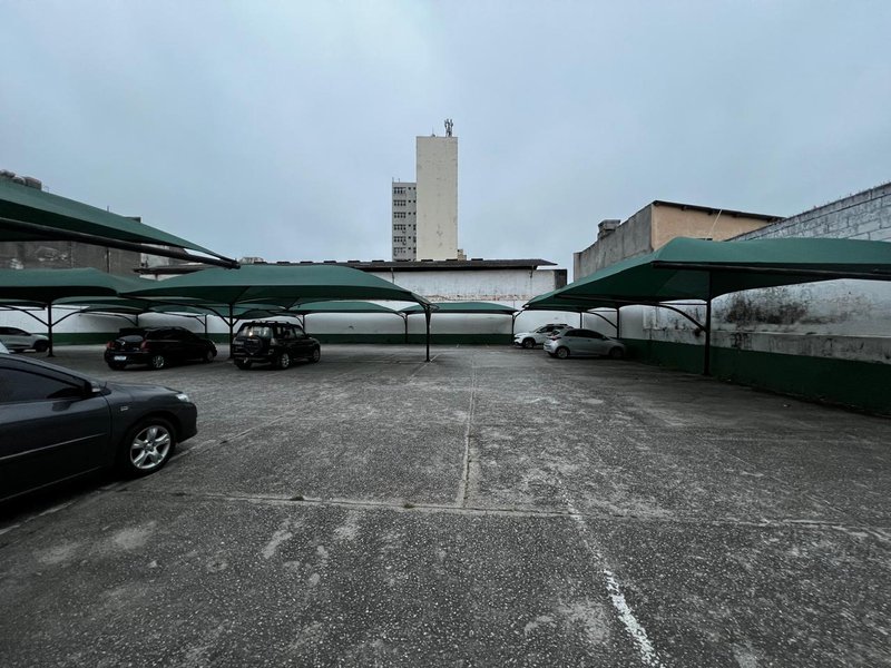 Estacionamento e Prédio Comercial no Centro de Mogi das Cruzes  Mogi das Cruzes - 