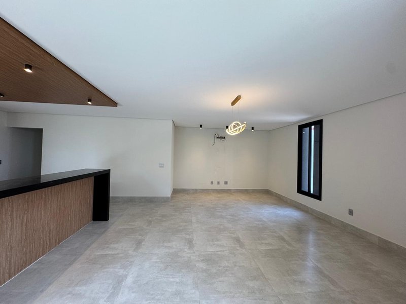 Casa à Venda | Sobrado Alto Padrão no Condomínio San Conrado Rua San Conrado Campinas - 