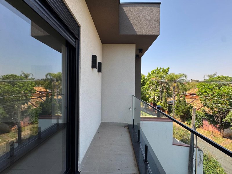 Casa à Venda | Sobrado Alto Padrão no Condomínio San Conrado Rua San Conrado Campinas - 