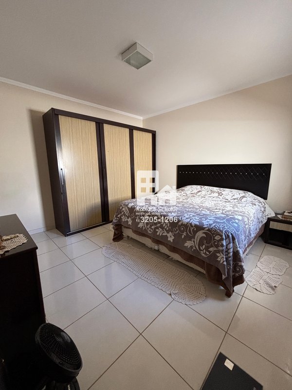 🏡 Casa à Venda – Bairro Village (5 minutos do Centro) 3 dormitórios sendo 1 suíte  Tatuí - 