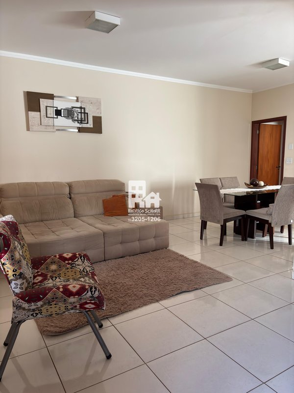🏡 Casa à Venda – Bairro Village (5 minutos do Centro) 3 dormitórios sendo 1 suíte  Tatuí - 