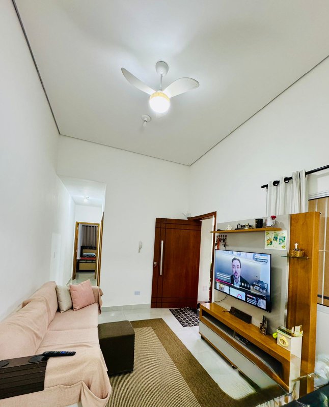 ✨ Casa t&eacute;rrea completa, com espa&ccedil;o e conforto em Caraguatatuba ✨  Caraguatatuba - 