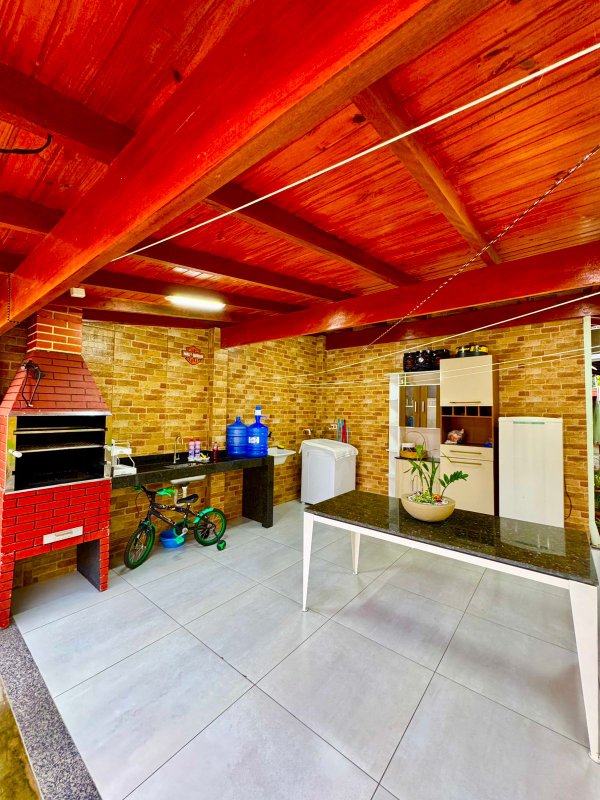 ✨ Casa térrea completa, com espaço e conforto em Caraguatatuba ✨  Caraguatatuba - 
