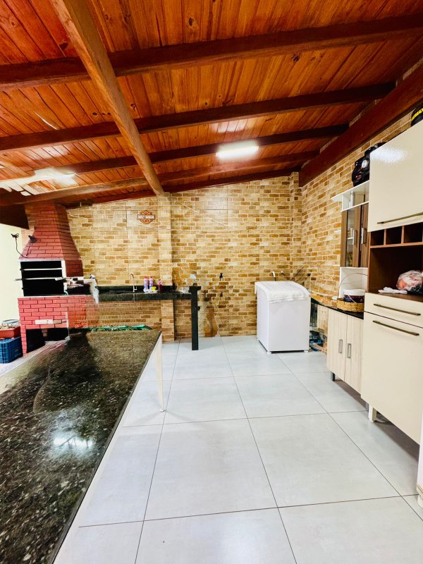 ✨ Casa t&eacute;rrea completa, com espa&ccedil;o e conforto em Caraguatatuba ✨  Caraguatatuba - 