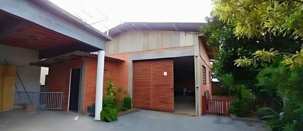 Galpão no Bairro dos Estados Beco Pajé Timbó - 