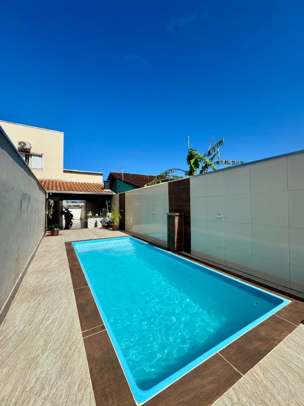 🏡 Casa imponente, moderna e bem localizada!  Caraguatatuba - 