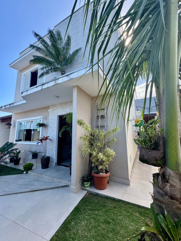 🏡 Casa imponente, moderna e bem localizada!  Caraguatatuba - 