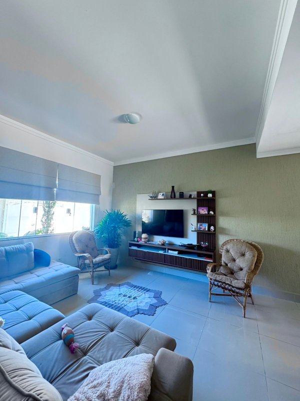 🏡 Casa imponente, moderna e bem localizada!  Caraguatatuba - 