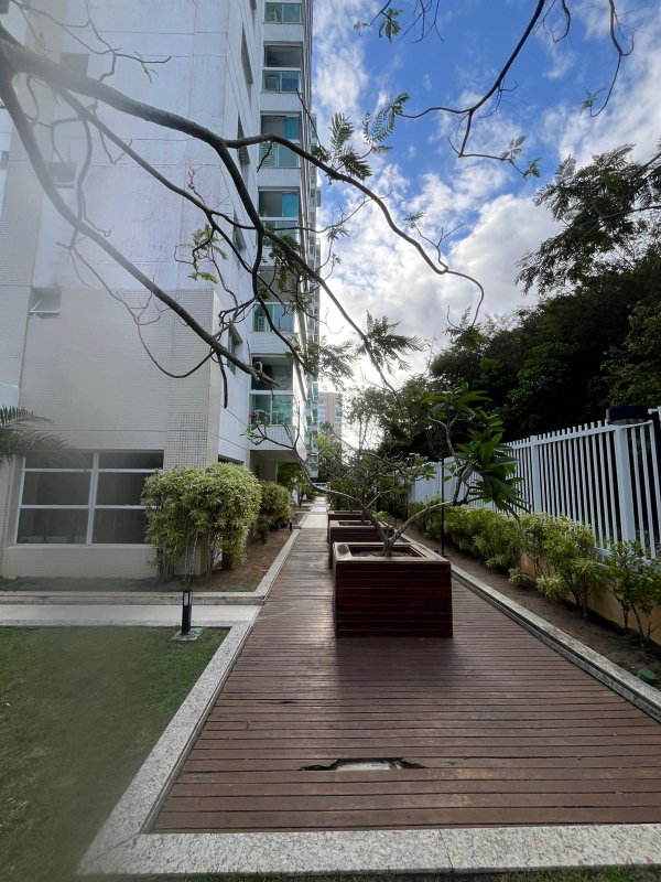 APARTAMENTO NASCENTE 3 QUARTOS SUÍTE VARANDA PISCINA 2 GARAGENS À VENDA EM PATAMARES! Avenida Alphaville Salvador - 