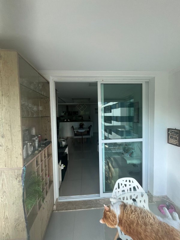 APARTAMENTO NASCENTE 3 QUARTOS SUÍTE VARANDA PISCINA 2 GARAGENS À VENDA EM PATAMARES! Avenida Alphaville Salvador - 