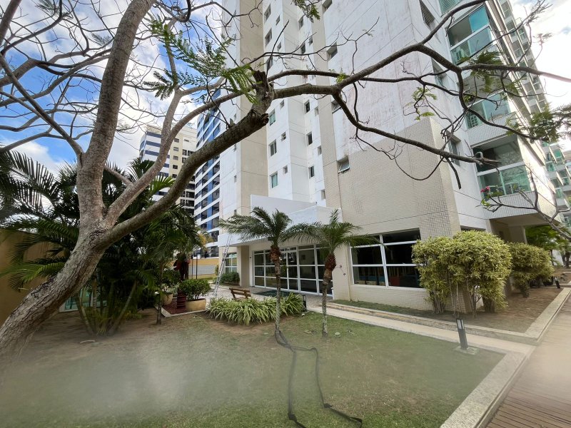 APARTAMENTO NASCENTE 3 QUARTOS SUÍTE VARANDA PISCINA 2 GARAGENS À VENDA EM PATAMARES! Avenida Alphaville Salvador - 