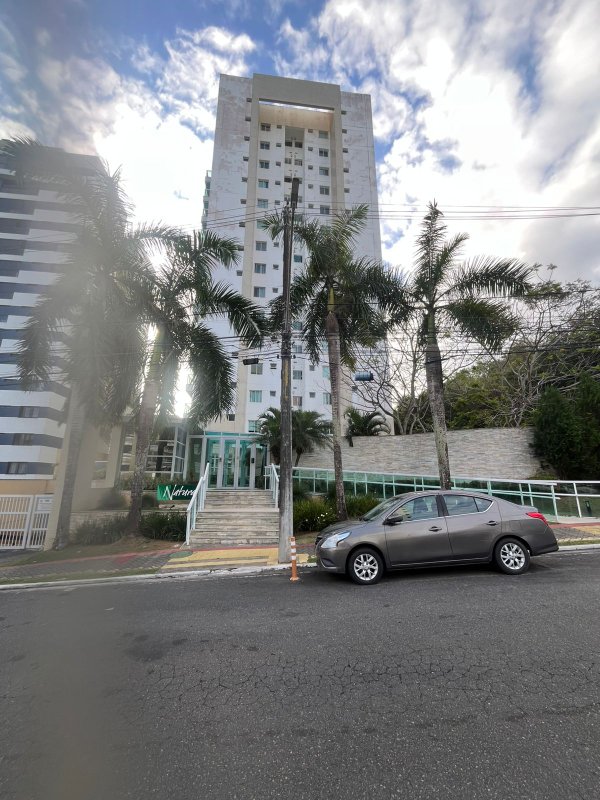 APARTAMENTO NASCENTE 3 QUARTOS SUÍTE VARANDA PISCINA 2 GARAGENS À VENDA EM PATAMARES! Avenida Alphaville Salvador - 