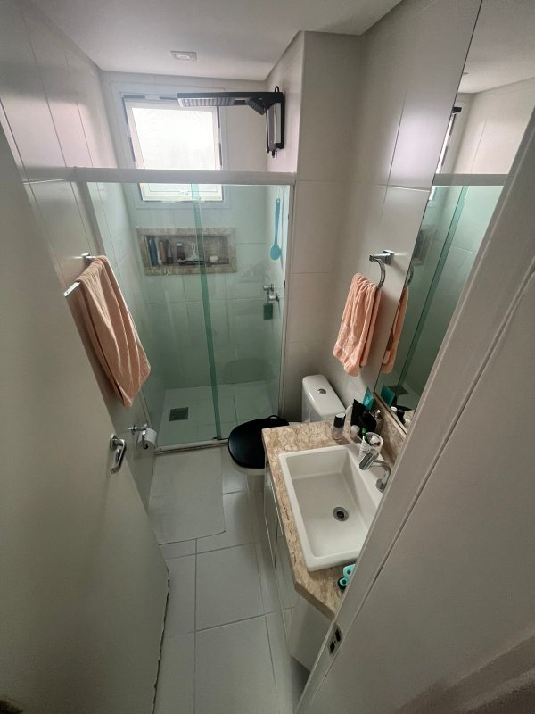 APARTAMENTO NASCENTE 3 QUARTOS SUÍTE VARANDA PISCINA 2 GARAGENS À VENDA EM PATAMARES! Avenida Alphaville Salvador - 