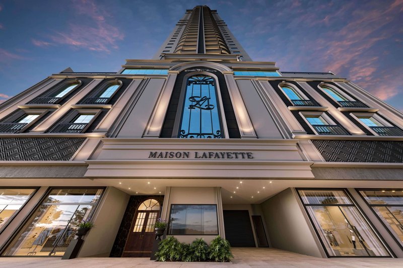 Apartamento no edifício MAYSON LAFAYETTE com rooftop e ampla área de lazer Rua 254 Itapema - 