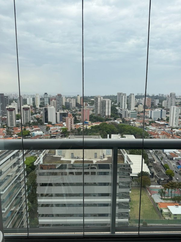 ALUGA-SE APARTAMENTO MOBILIADO LINDO – 78M2 – EXCELENTE LOCALIZAÇÃO! Rua Henri Dunant São Paulo - 