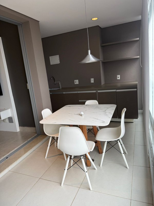 ALUGA-SE APARTAMENTO MOBILIADO LINDO – 78M2 – EXCELENTE LOCALIZAÇÃO! Rua Henri Dunant São Paulo - 