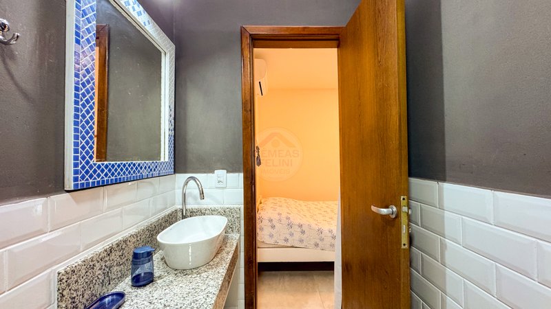 Casa térrea em condomínio seguro e familiar na Praia de Juquehy – LOCAÇÃO ANUAL  São Sebastião - 
