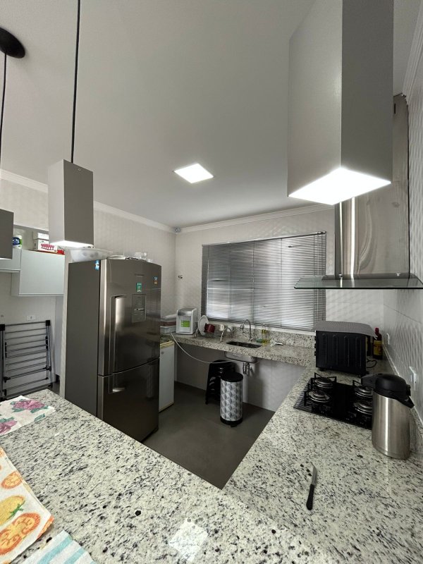 🏡 Casa Térrea Ampla com 5 vagas – Excelente Oportunidade em Caraguatatuba  Caraguatatuba - 