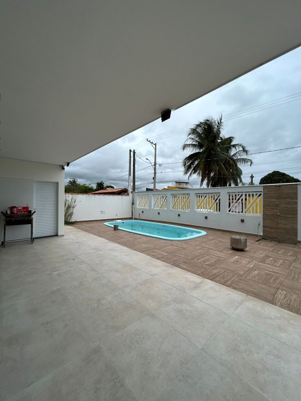 🏡 Casa Térrea Ampla com 5 vagas – Excelente Oportunidade em Caraguatatuba  Caraguatatuba - 