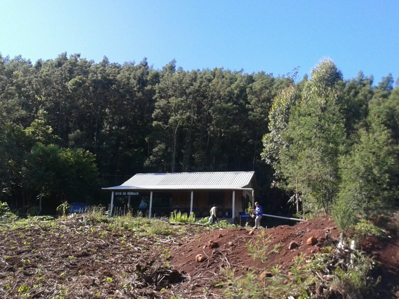 ✔️ Bel&iacute;ssimo S&iacute;tio em Presidente Lucena  Presidente Lucena - 