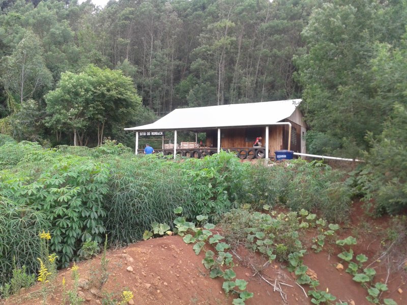 ✔️ Bel&iacute;ssimo S&iacute;tio em Presidente Lucena  Presidente Lucena - 